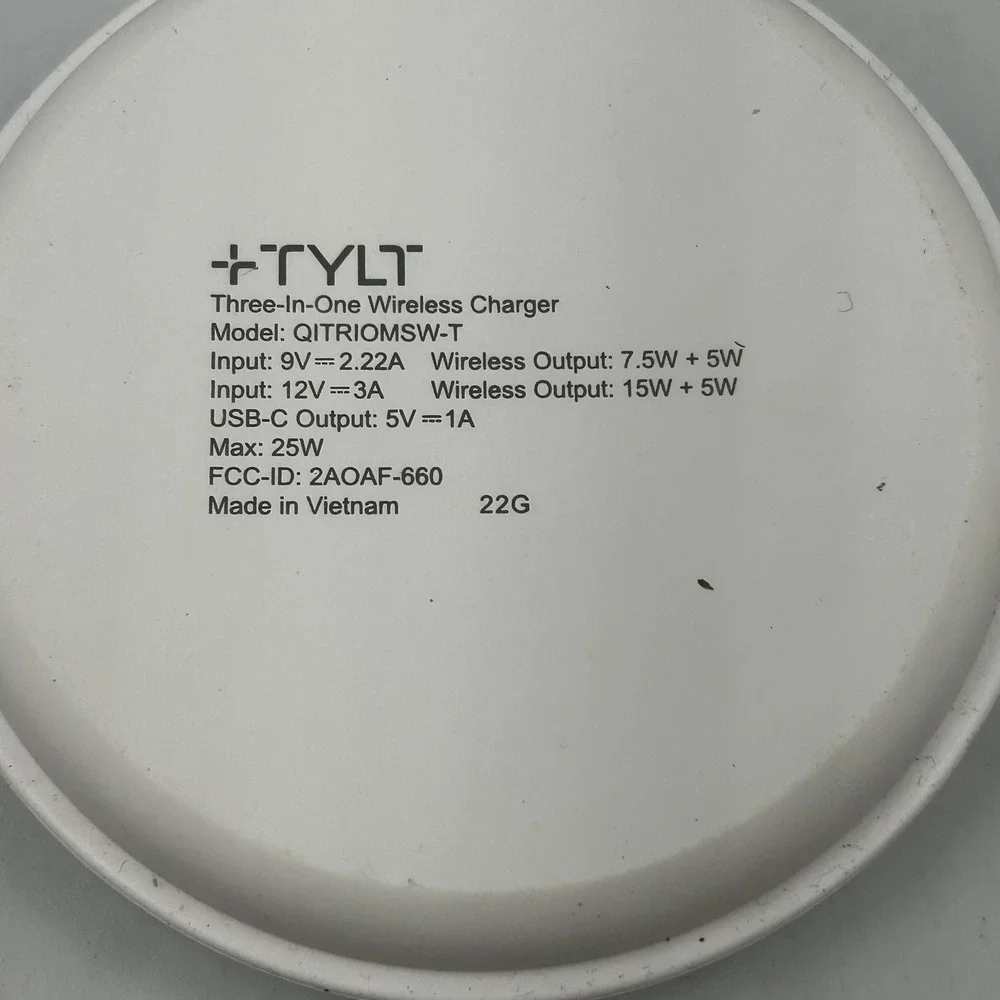 TYLT Folio Trio Wireless Charger White 3-in-1 MagSafe Travel